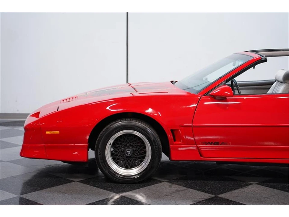 1989 Pontiac Firebird 3rd Gen - Image 19 of 31