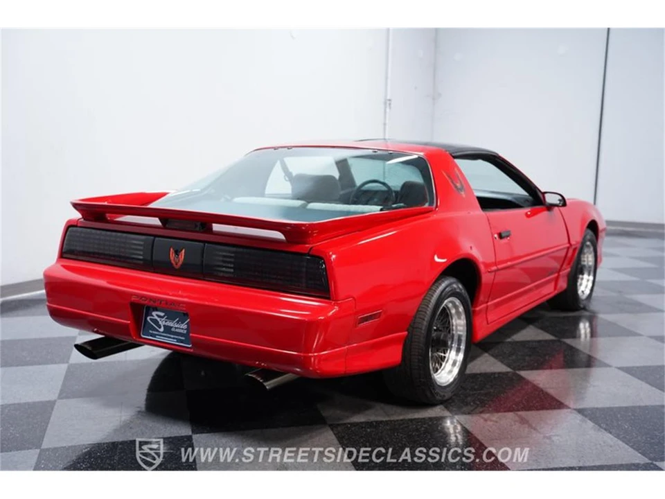 1989 Pontiac Firebird 3rd Gen - Image 10 of 31