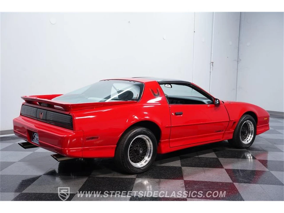 1989 Pontiac Firebird 3rd Gen - Image 11 of 31