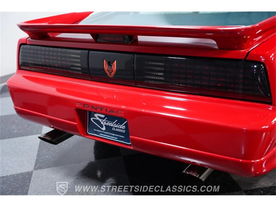 1989 Pontiac Firebird 3rd Gen - Image 21 of 31