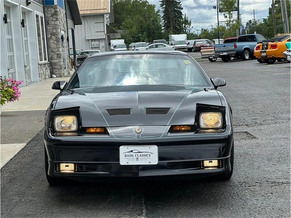 1989 Pontiac Firebird 3rd Gen - Image 21 of 31