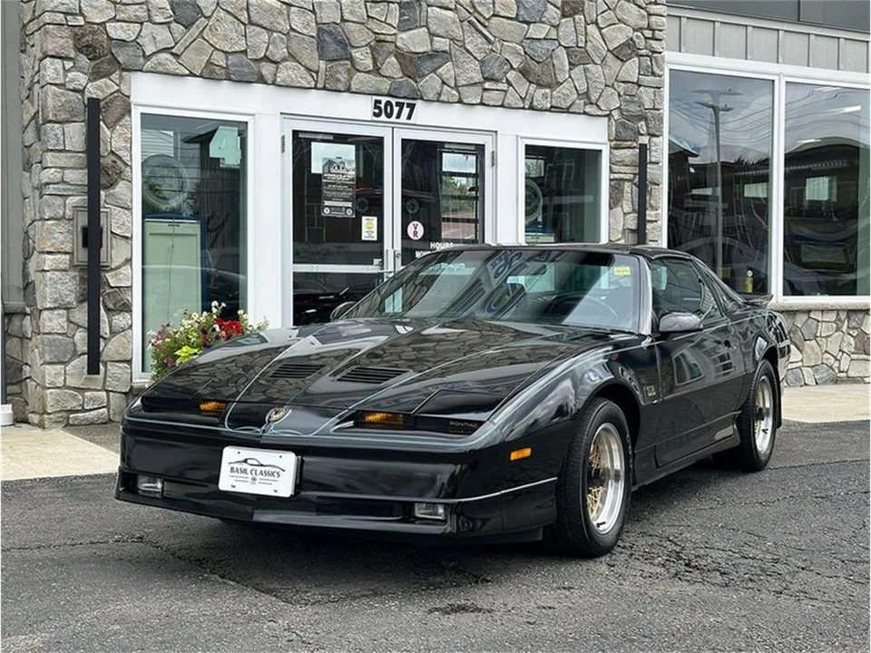 1989 Pontiac Firebird 3rd Gen - Image 2 of 31