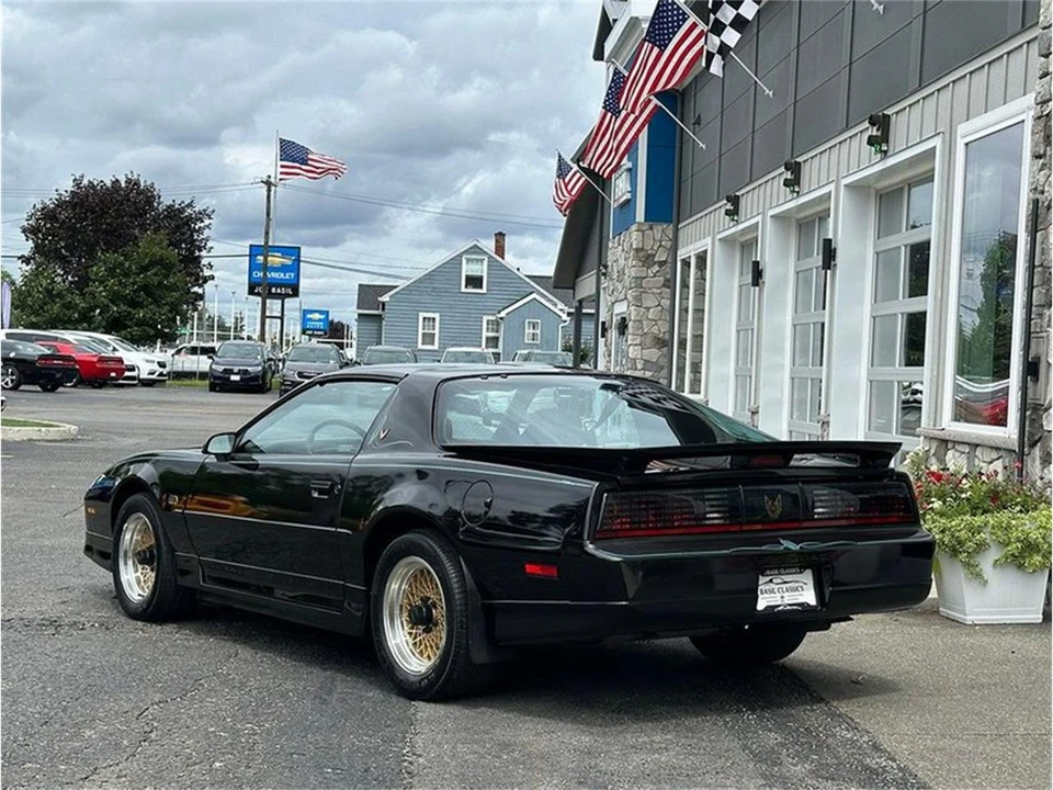 1989 Pontiac Firebird 3rd Gen - Image 6 of 31