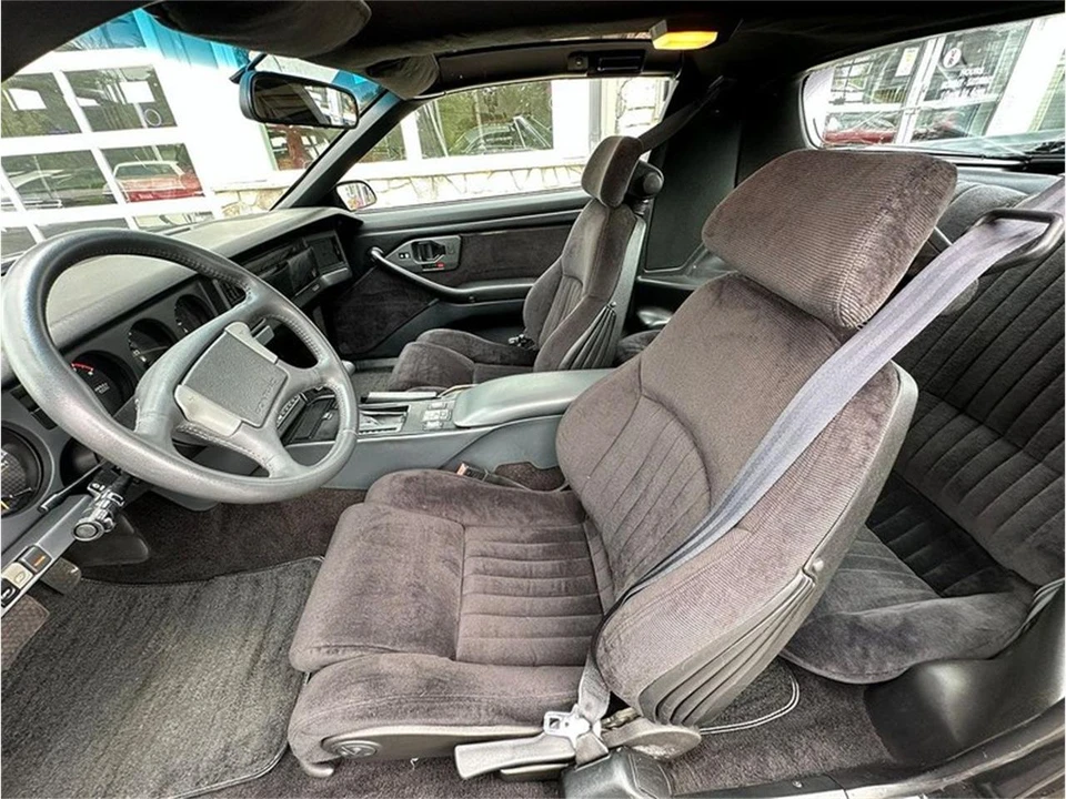 1989 Pontiac Firebird 3rd Gen - Image 28 of 31