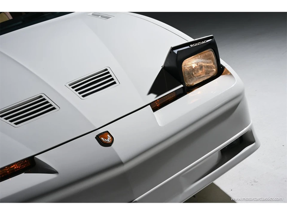 1989 Pontiac Firebird 3rd Gen - Image 19 of 31