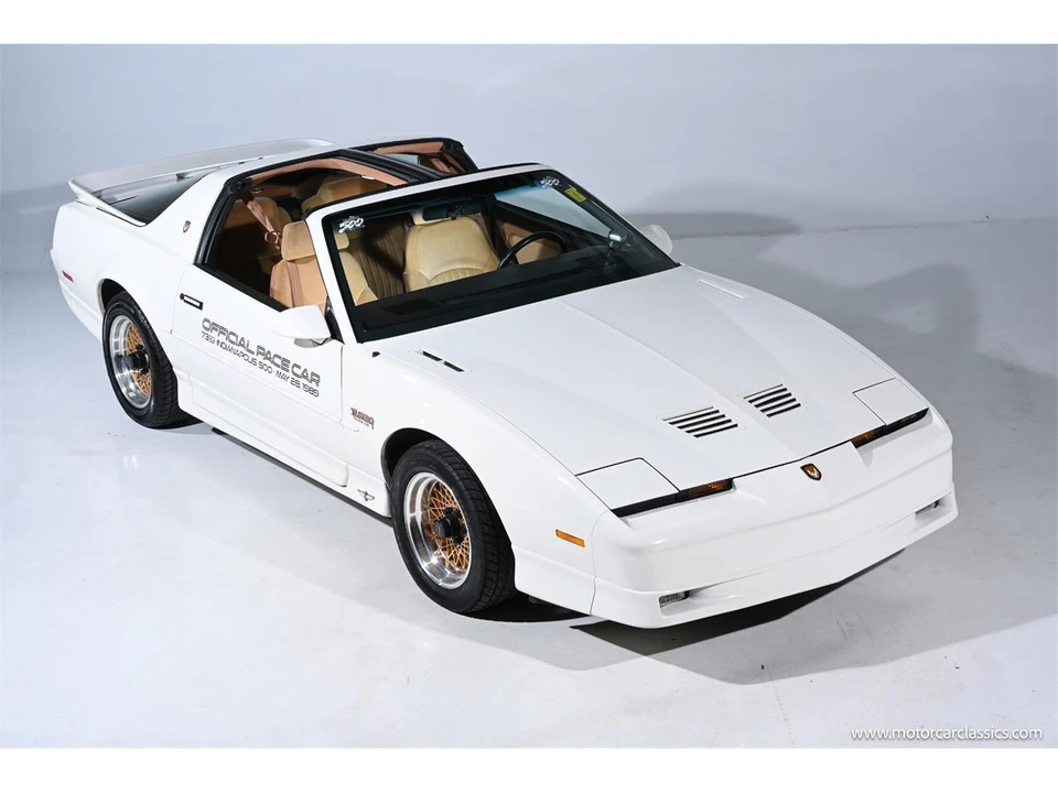 1989 Pontiac Firebird 3rd Gen - Image 9 of 31