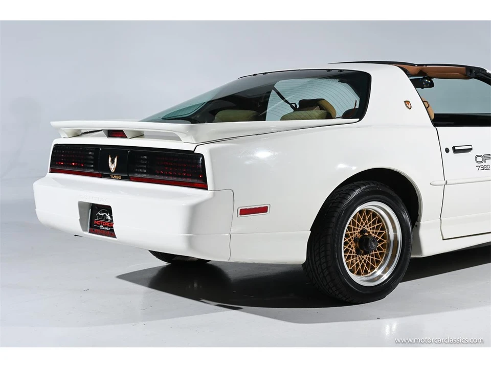 1989 Pontiac Firebird 3rd Gen - Image 23 of 31