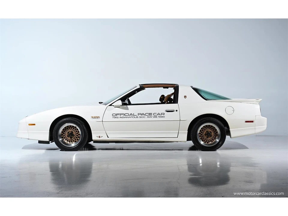 1989 Pontiac Firebird 3rd Gen - Image 11 of 31