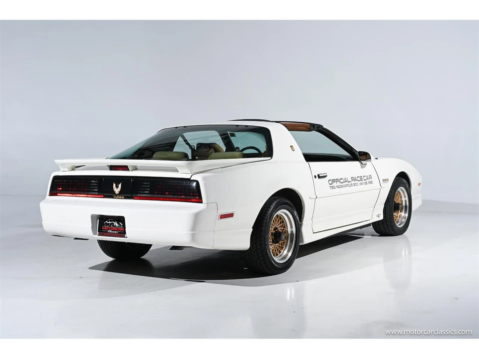 1989 Pontiac Firebird 3rd Gen - Image 8 of 31