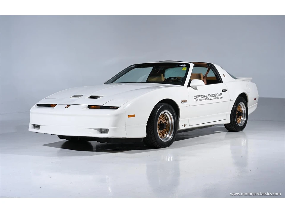 1989 Pontiac Firebird 3rd Gen - Image 4 of 31