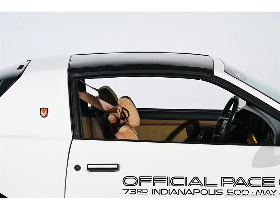 1989 Pontiac Firebird 3rd Gen - Image 14 of 31