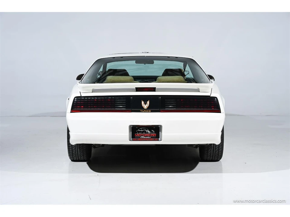 1989 Pontiac Firebird 3rd Gen - Image 6 of 31