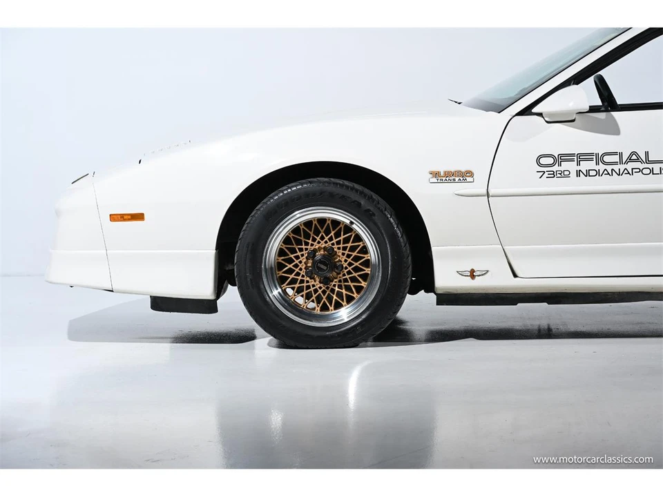 1989 Pontiac Firebird 3rd Gen - Image 22 of 31