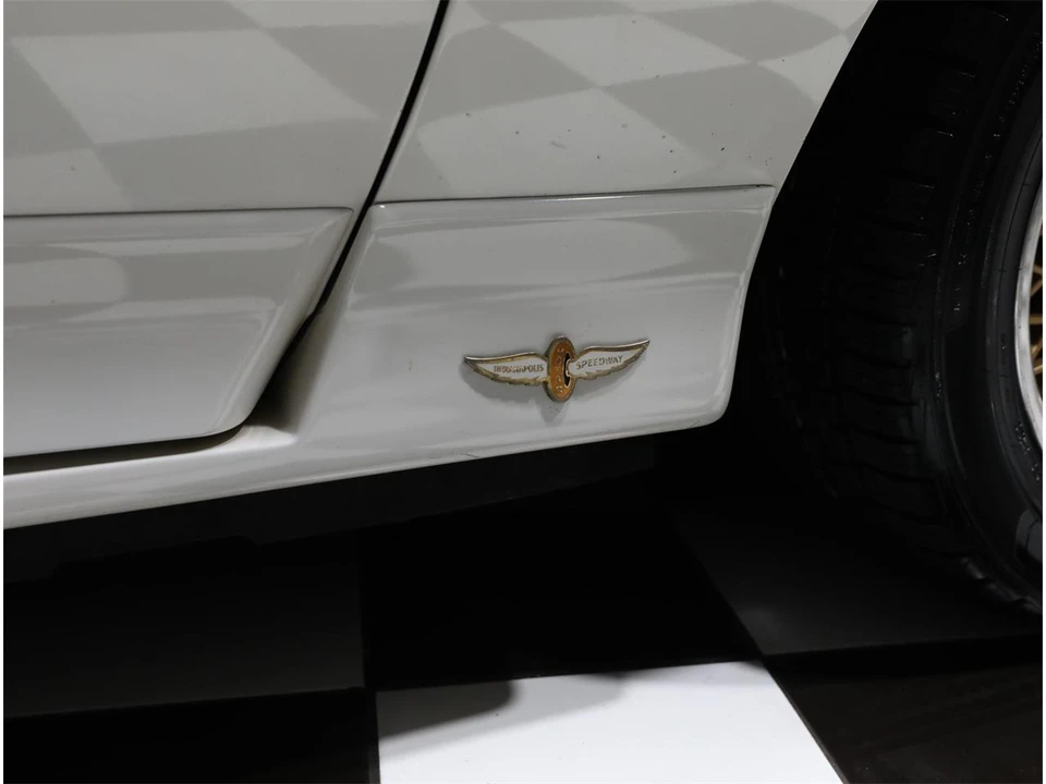 1989 Pontiac Firebird 3rd Gen - Image 23 of 31