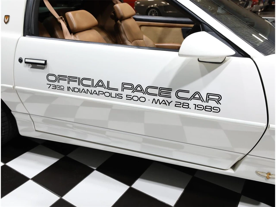 1989 Pontiac Firebird 3rd Gen - Image 24 of 31