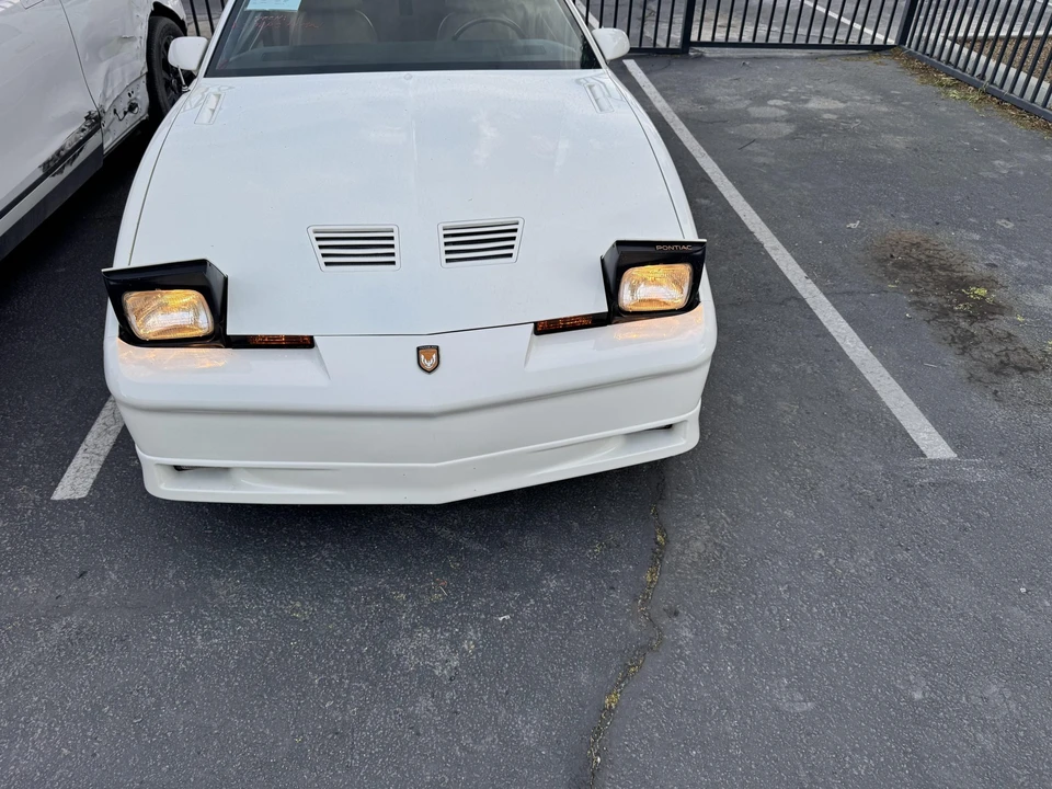 1989 Pontiac Firebird Trans Am 3rd Gen - Image 12 of 31