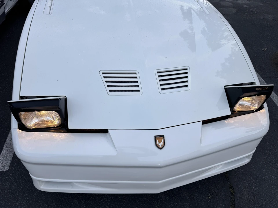 1989 Pontiac Firebird Trans Am 3rd Gen - Image 13 of 31