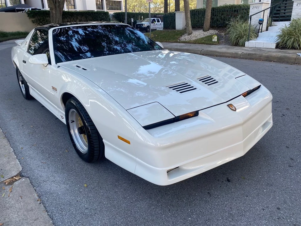 1989 Pontiac Firebird Trans Am 3rd Gen - Image 4 of 31