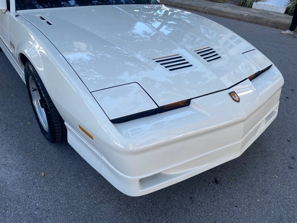 1989 Pontiac Firebird Trans Am 3rd Gen - Image 12 of 31