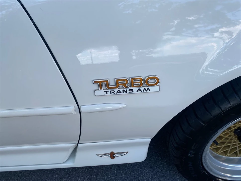 1989 Pontiac Firebird Trans Am 3rd Gen - Image 23 of 31