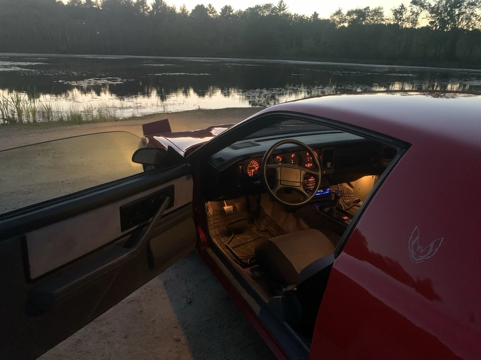 1989 Pontiac Firebird 3rd Gen - Image 4 of 6