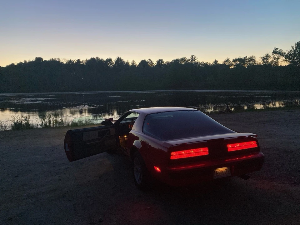1989 Pontiac Firebird 3rd Gen - Image 6 of 6