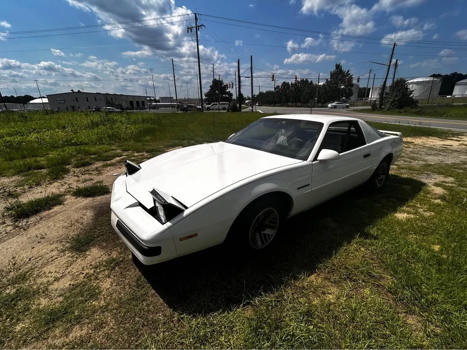 1989 Pontiac Firebird 3rd Gen - Image 2 of 10