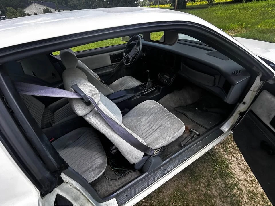 1989 Pontiac Firebird 3rd Gen - Image 8 of 10