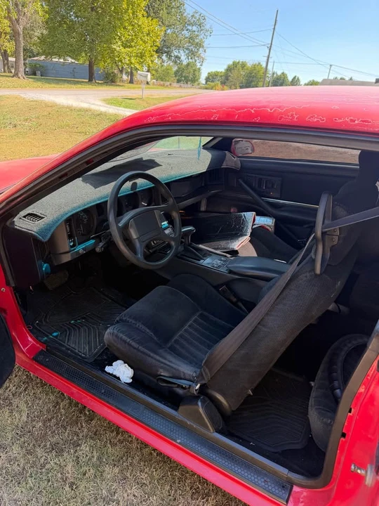 1989 Pontiac Firebird 3rd Gen - Image 5 of 7