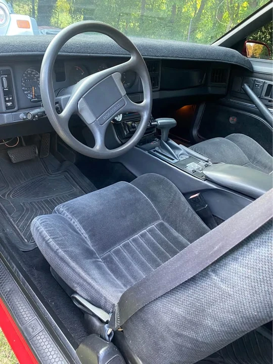 1989 Pontiac Firebird 3rd Gen - Image 6 of 7