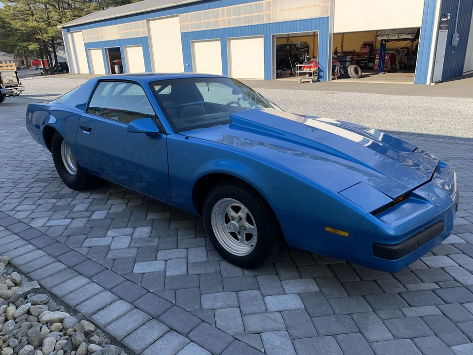 1989 Pontiac Firebird 3rd Gen - Image 12 of 31