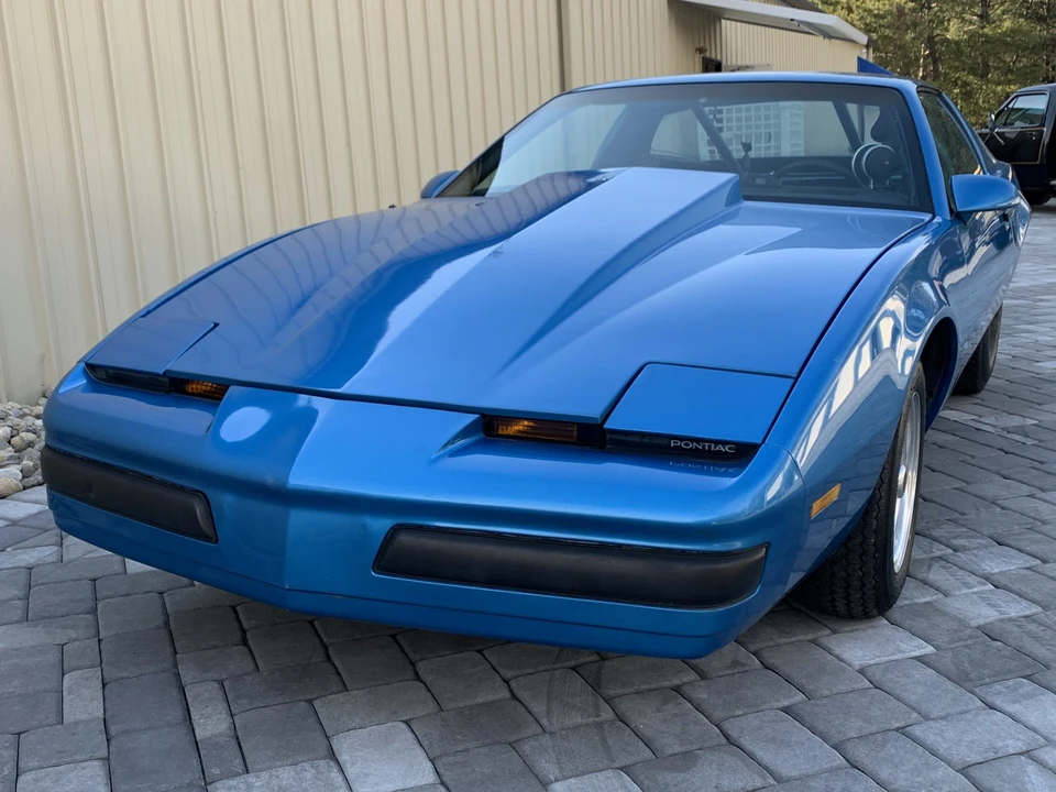 1989 Pontiac Firebird 3rd Gen - Image 2 of 31