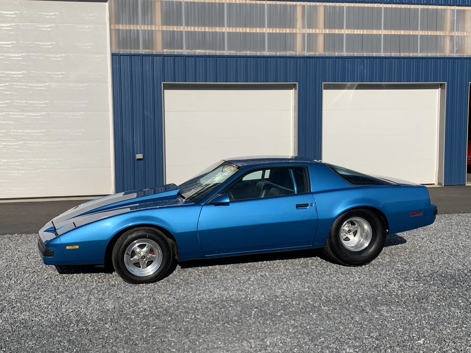 1989 Pontiac Firebird 3rd Gen - Image 6 of 31