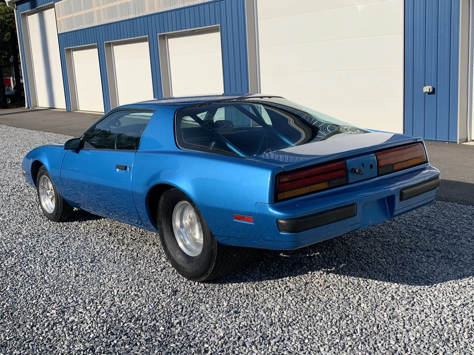 1989 Pontiac Firebird 3rd Gen - Image 11 of 31