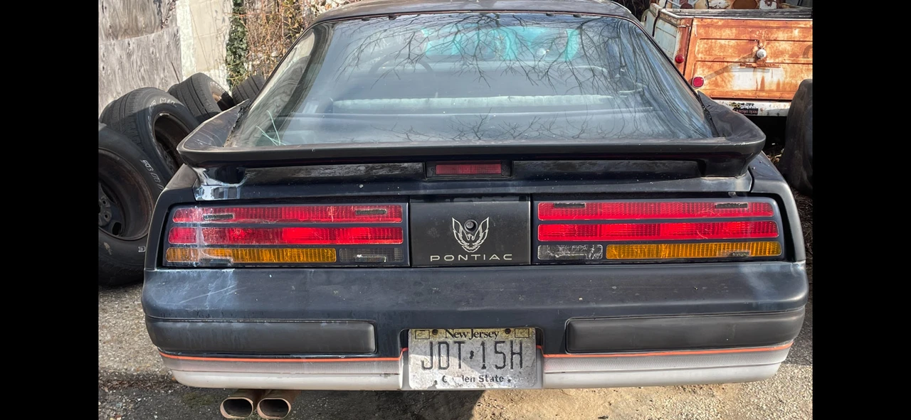 1989 Pontiac Firebird Formula 3rd Gen - Image 5 of 10