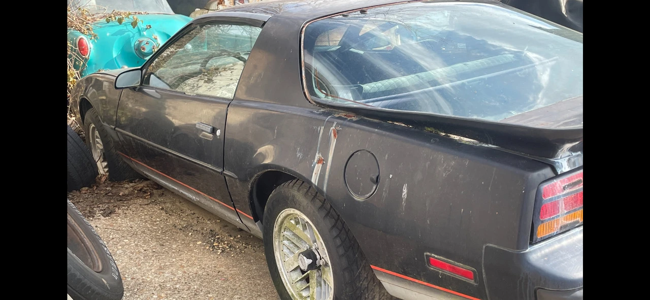 1989 Pontiac Firebird Formula 3rd Gen - Image 6 of 10