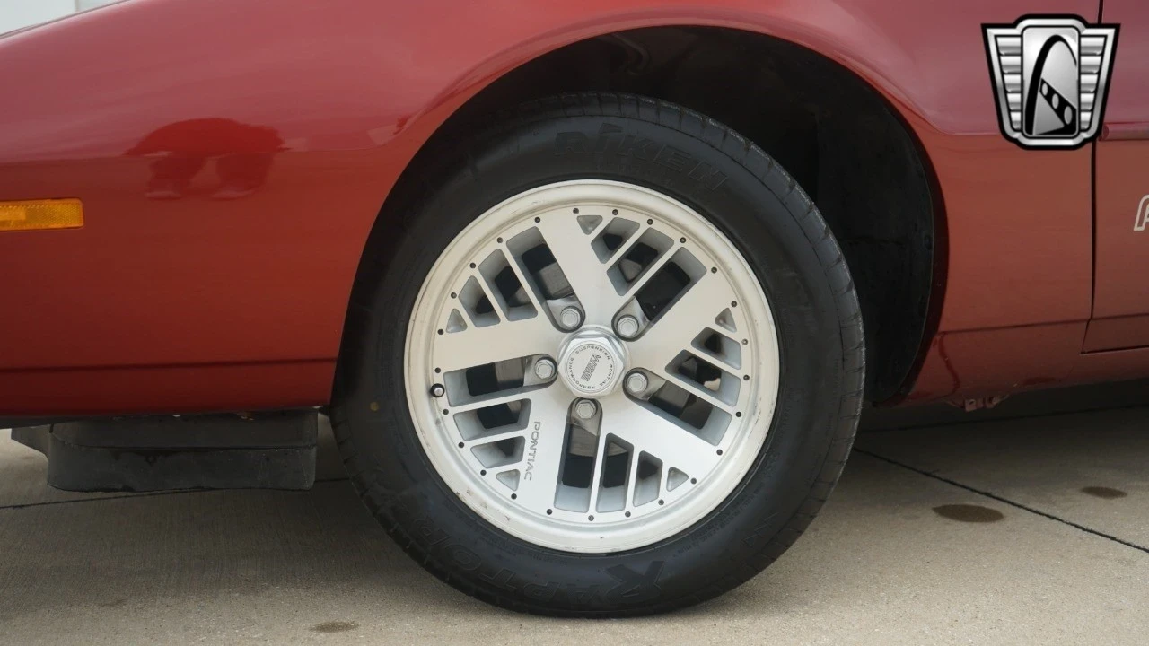 1989 Pontiac Firebird 3rd Gen - Image 10 of 12