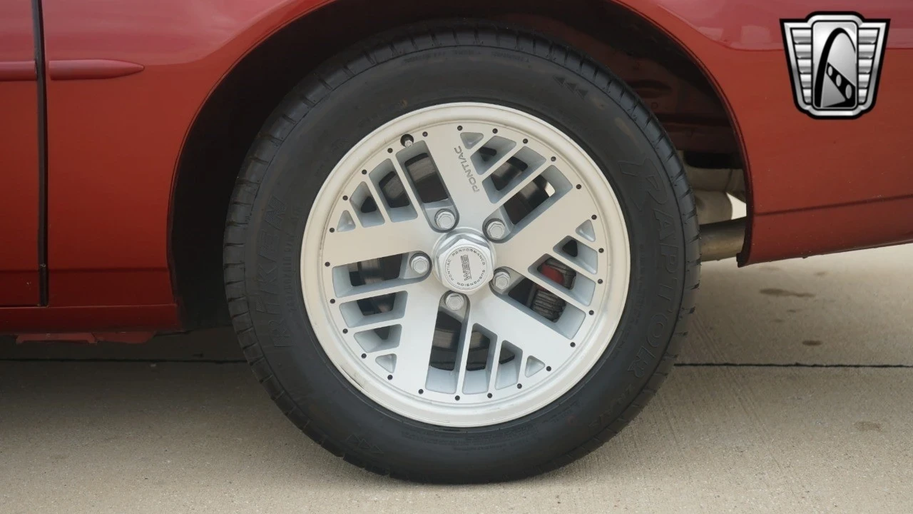 1989 Pontiac Firebird 3rd Gen - Image 11 of 12