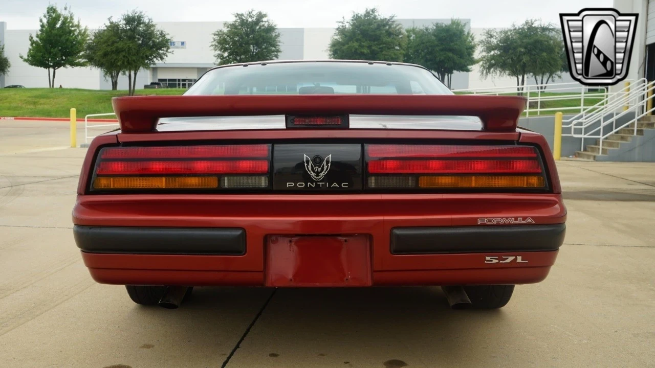 1989 Pontiac Firebird 3rd Gen - Image 7 of 12