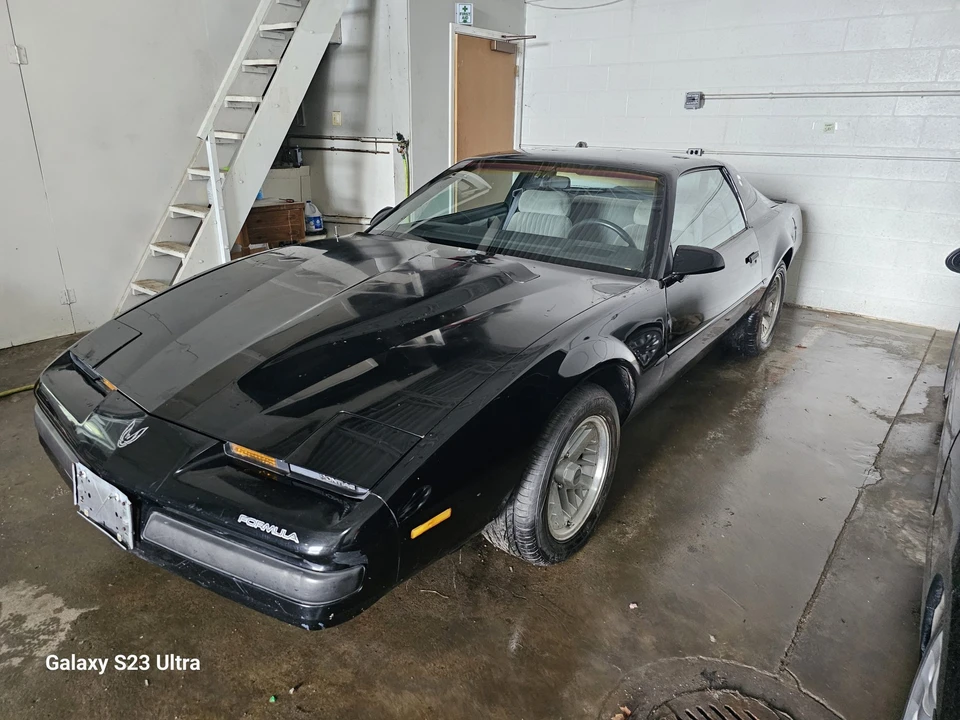 1989 Pontiac Firebird 3rd Gen - Image 5 of 31