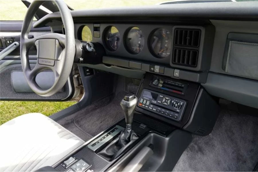 1989 Pontiac Firebird 3rd Gen - Image 5 of 12