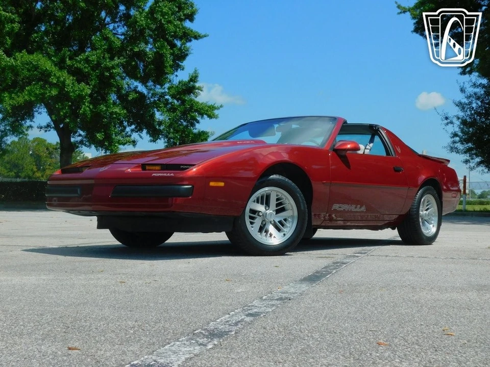 1989 Pontiac Firebird 3rd Gen - Image 5 of 12