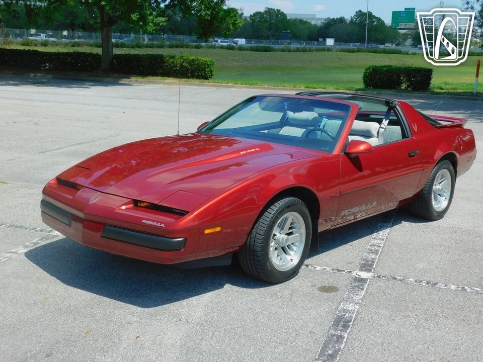 1989 Pontiac Firebird 3rd Gen - Image 9 of 12