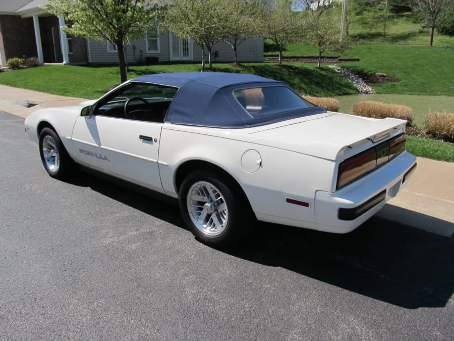 1989 Pontiac Firebird 3rd Gen - Image 3 of 7