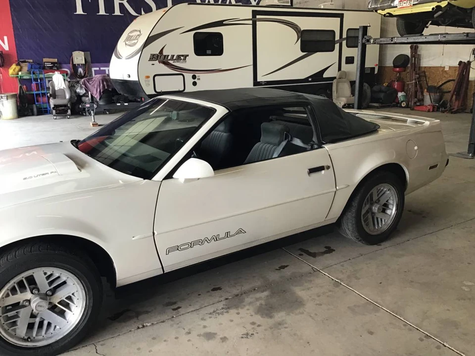 1989 Pontiac Firebird Formula 3rd Gen - Image 5 of 12