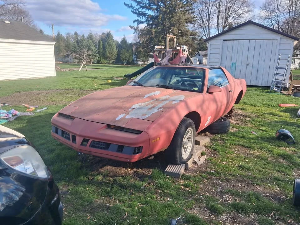 1989 Pontiac Firebird Formula 3rd Gen - Image 5 of 5