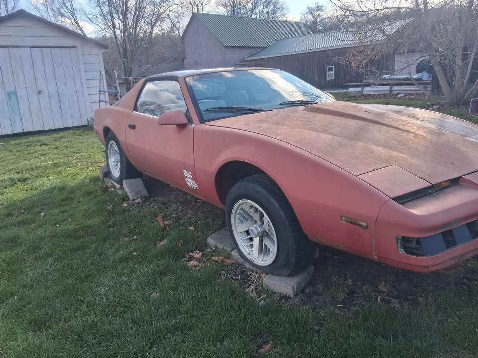 1989 Pontiac Firebird Formula 3rd Gen - Image 4 of 5