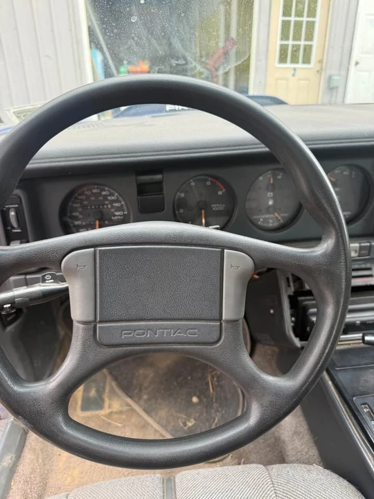 1989 Pontiac Firebird Formula 3rd Gen - Image 6 of 8