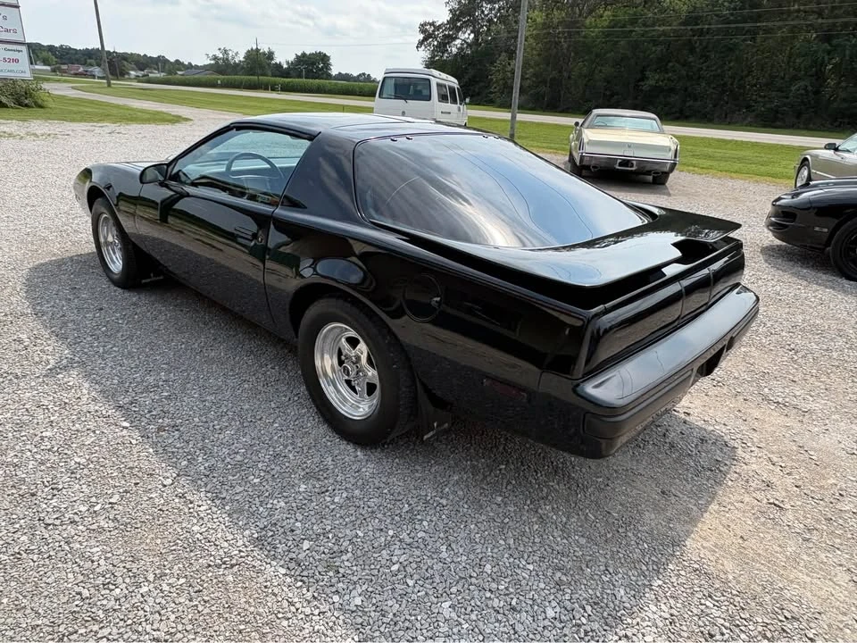 1989 Pontiac Firebird Formula 3rd Gen - Image 9 of 20