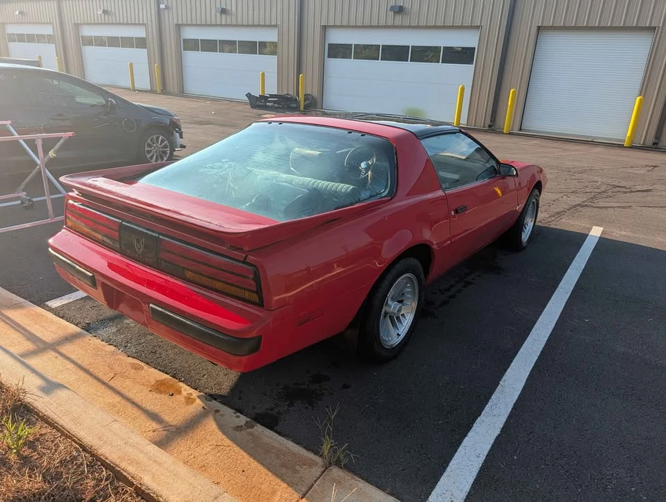 1989 Pontiac Firebird Formula 3rd Gen - Image 7 of 20